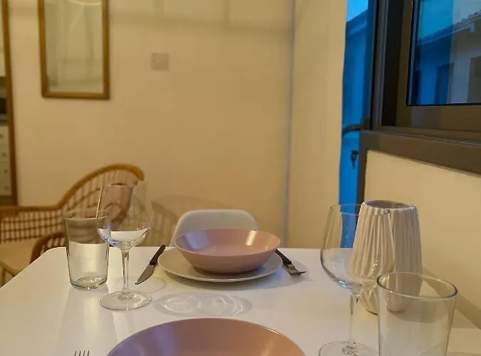 Rhea Down Town Apartmán