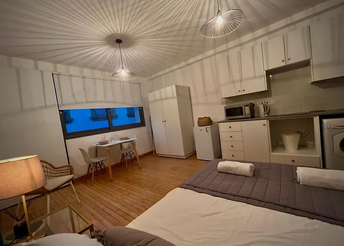 Rhea Down Town Apartmán