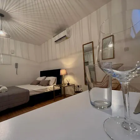 Rhea Down Town Appartamento